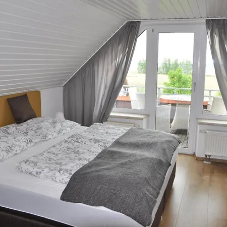 Apartman Mit Blick Aufs Wasser Auf 2 Etagen