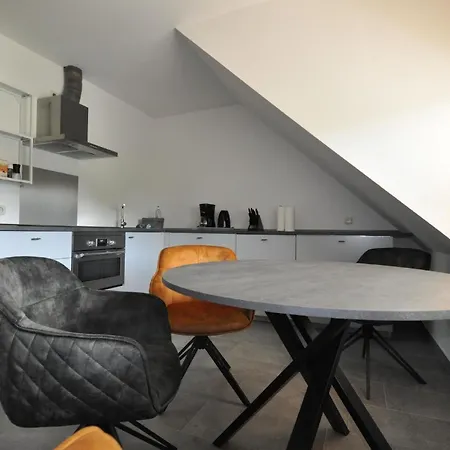 Apartman Mit Blick Aufs Wasser Auf 2 Etagen