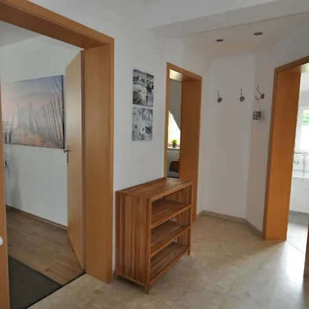 Mit Blick Aufs Wasser Auf 2 Etagen Apartman Lütow