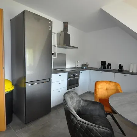 Mit Blick Aufs Wasser Auf 2 Etagen Apartman *